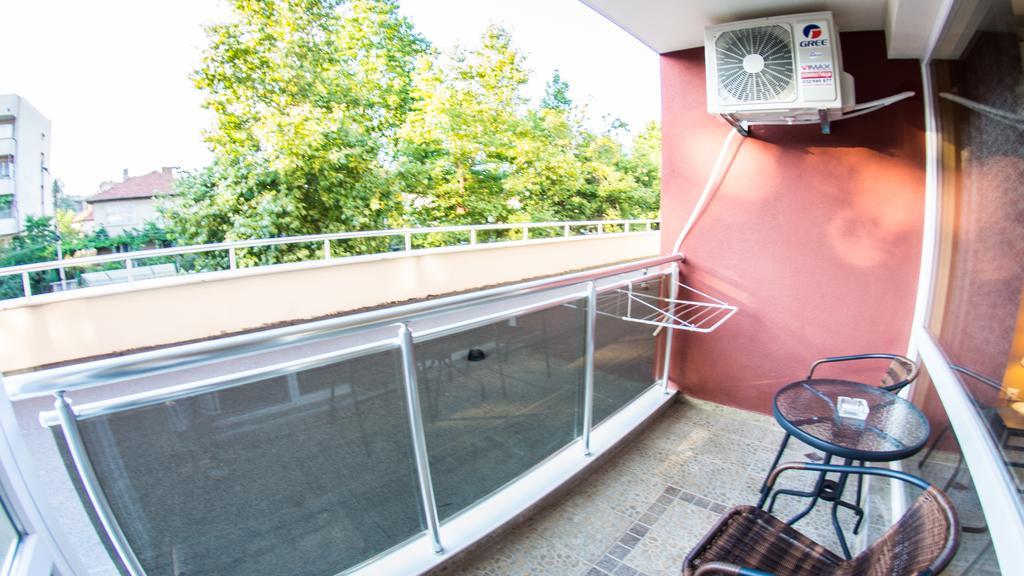 Nasred Grada Apartment Hisarya Room photo